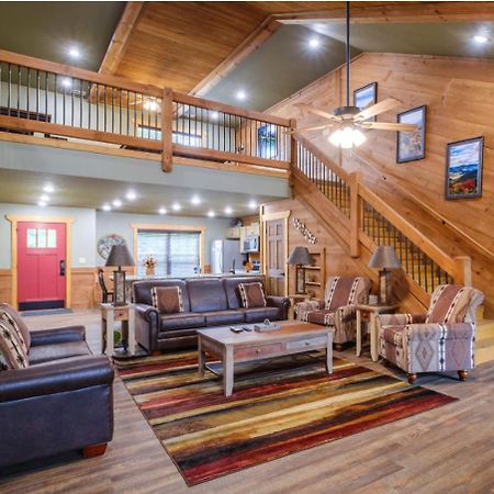 Villa Heaps Of Fun By Eden Crest Gatlinburg Esterno foto