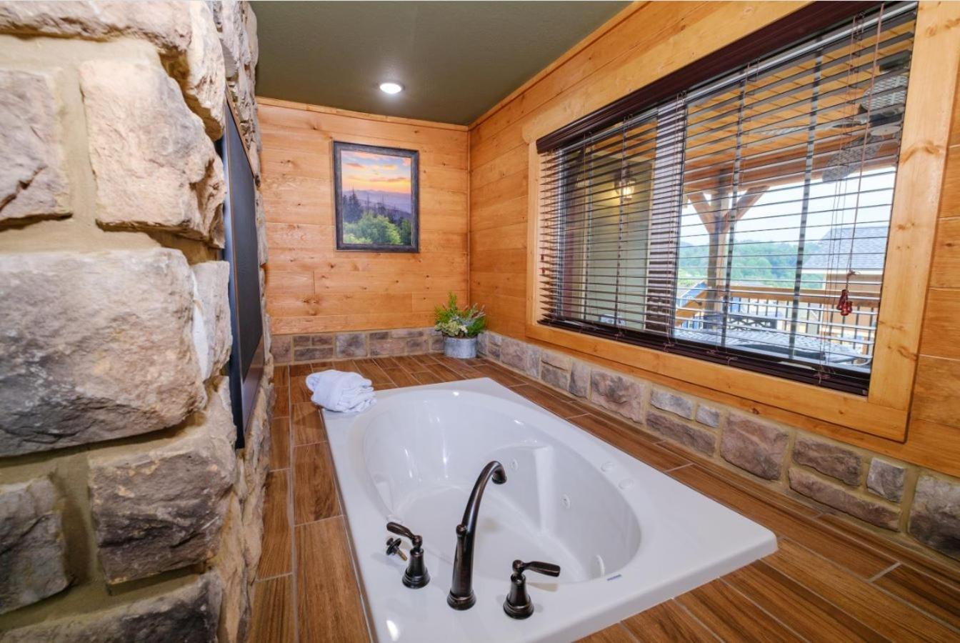 Villa Heaps Of Fun By Eden Crest Gatlinburg Esterno foto