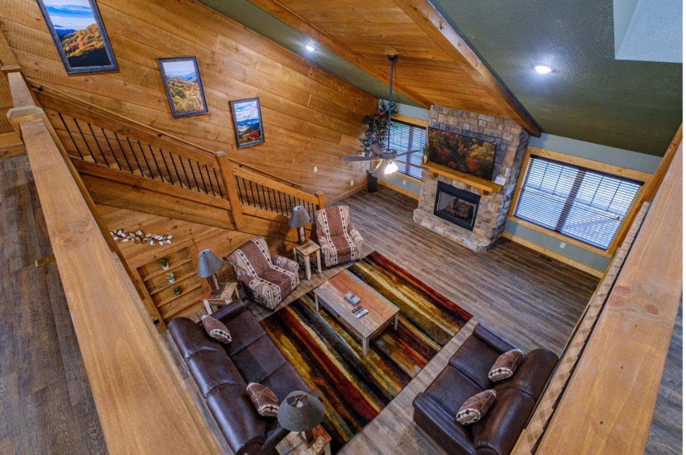 Villa Heaps Of Fun By Eden Crest Gatlinburg Esterno foto