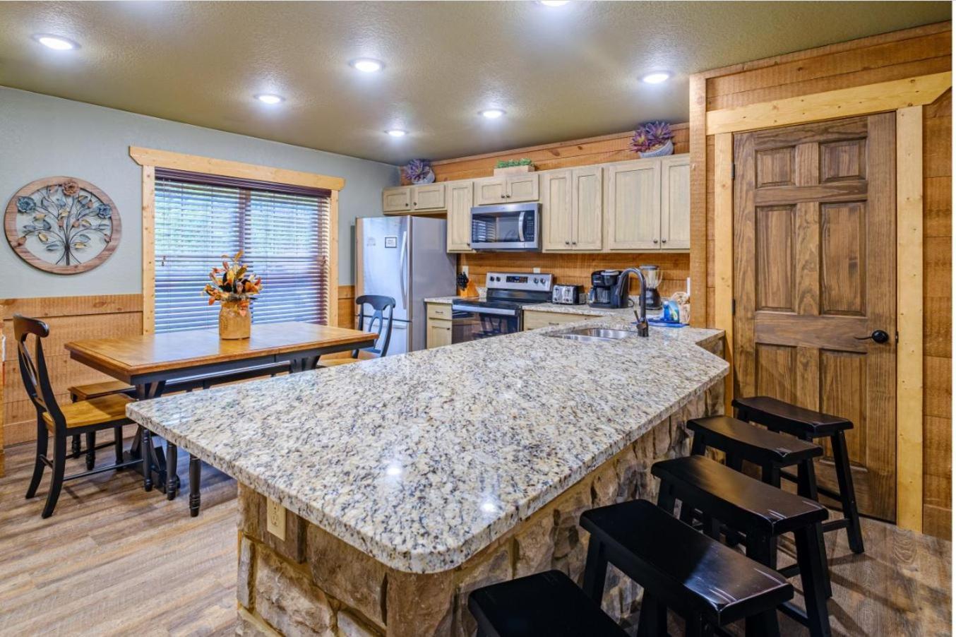 Villa Heaps Of Fun By Eden Crest Gatlinburg Esterno foto