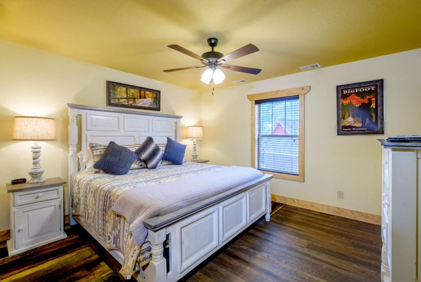 Villa Heaps Of Fun By Eden Crest Gatlinburg Esterno foto