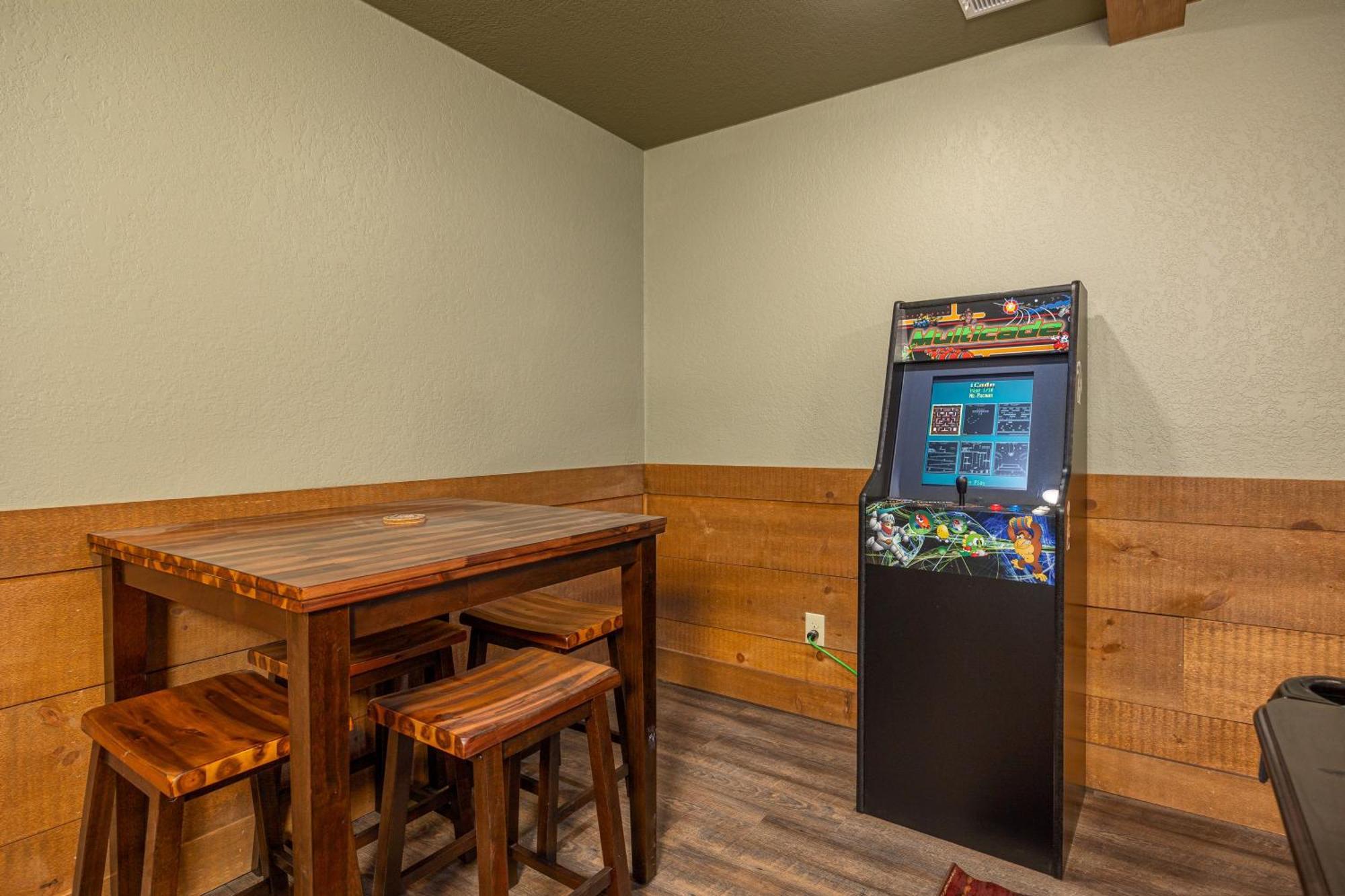 Villa Heaps Of Fun By Eden Crest Gatlinburg Esterno foto
